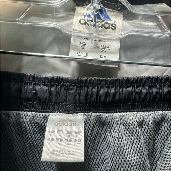 Vintage Adidas men's lined Nylon Track Suit 2 Piece set gray And Black XL - Picture 3 of 8